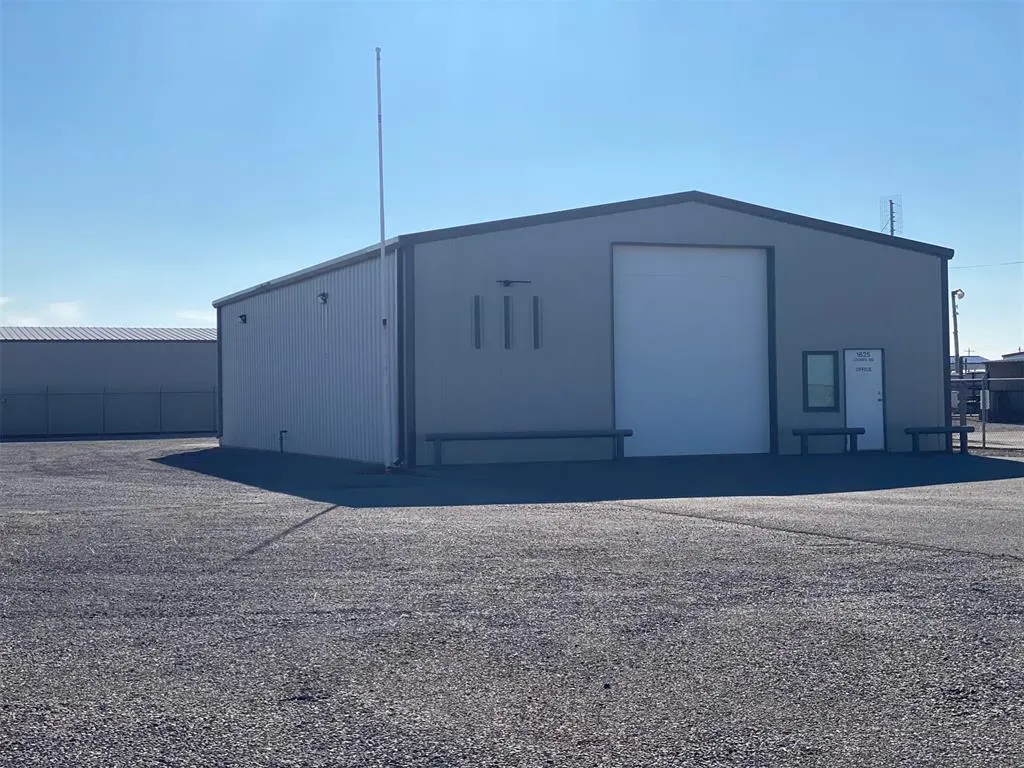 Photo 2 — 1625 Loomis Road, Weatherford, OK 73096