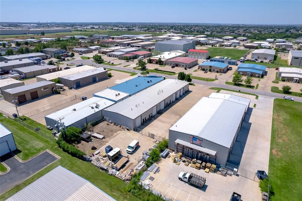 Photo 13 — 14900 Bristol Park Boulevard C, Edmond, OK 73013