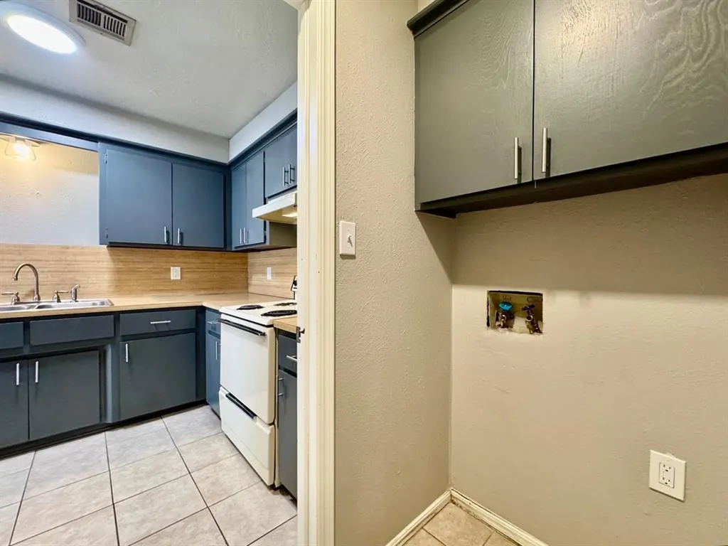 Photo 13 — 143 Barrett Place, Edmond, OK 73003