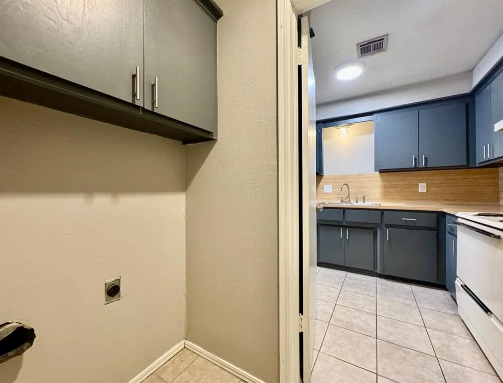Photo 14 — 143 Barrett Place, Edmond, OK 73003