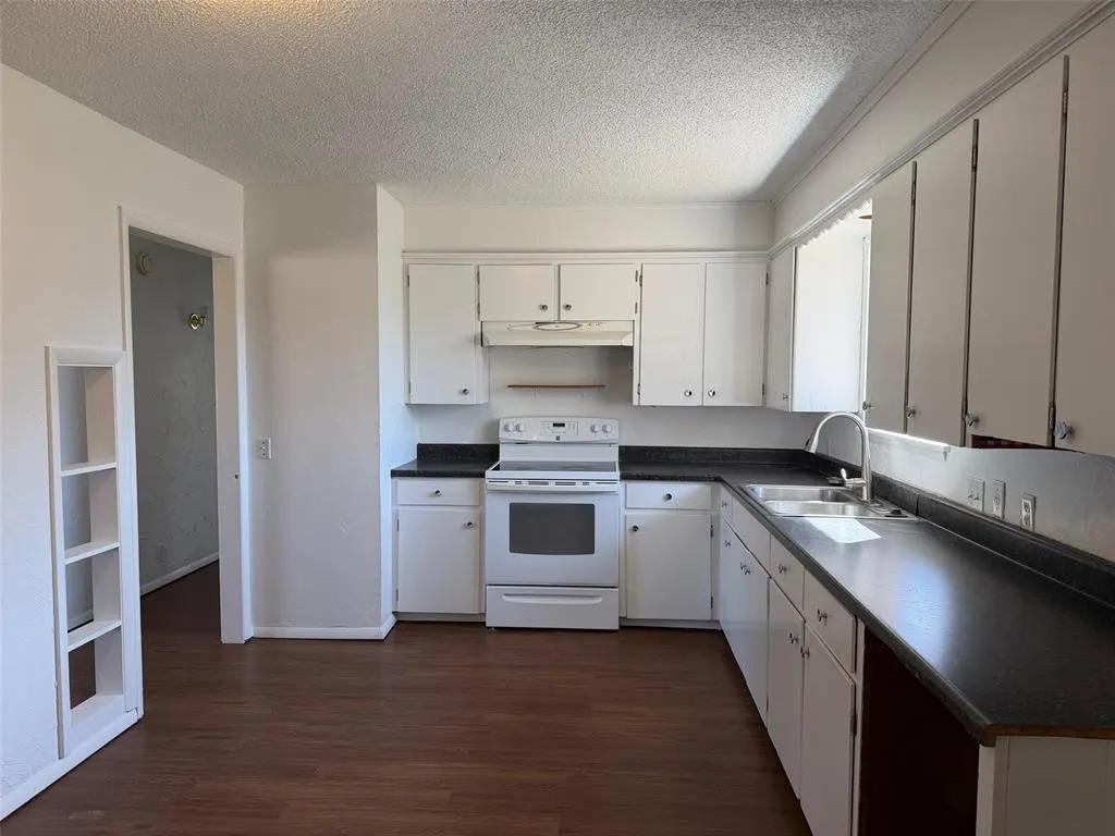 Photo 7 — 517 N 3rd Street, Weatherford, OK 73096