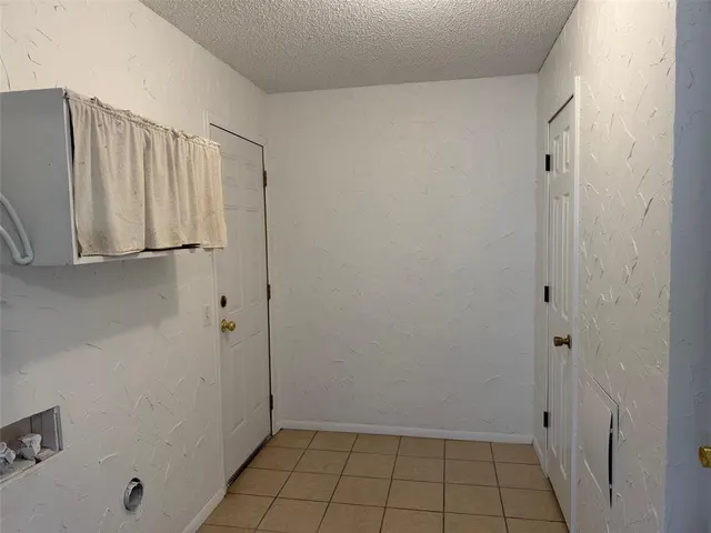 Photo 8 — 517 N 3rd Street, Weatherford, OK 73096