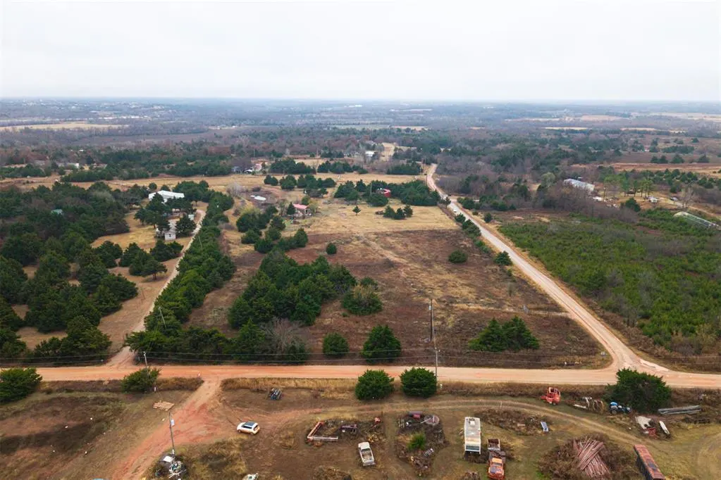 Photo 13 — 6410 Daisey Lane, Guthrie, OK 73044