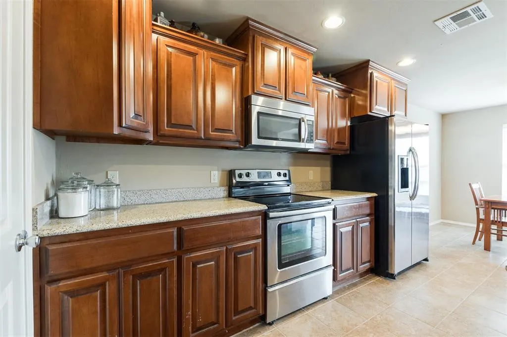 Photo 5 — 20100 N Rolling Meadows Drive, Luther, OK 73054