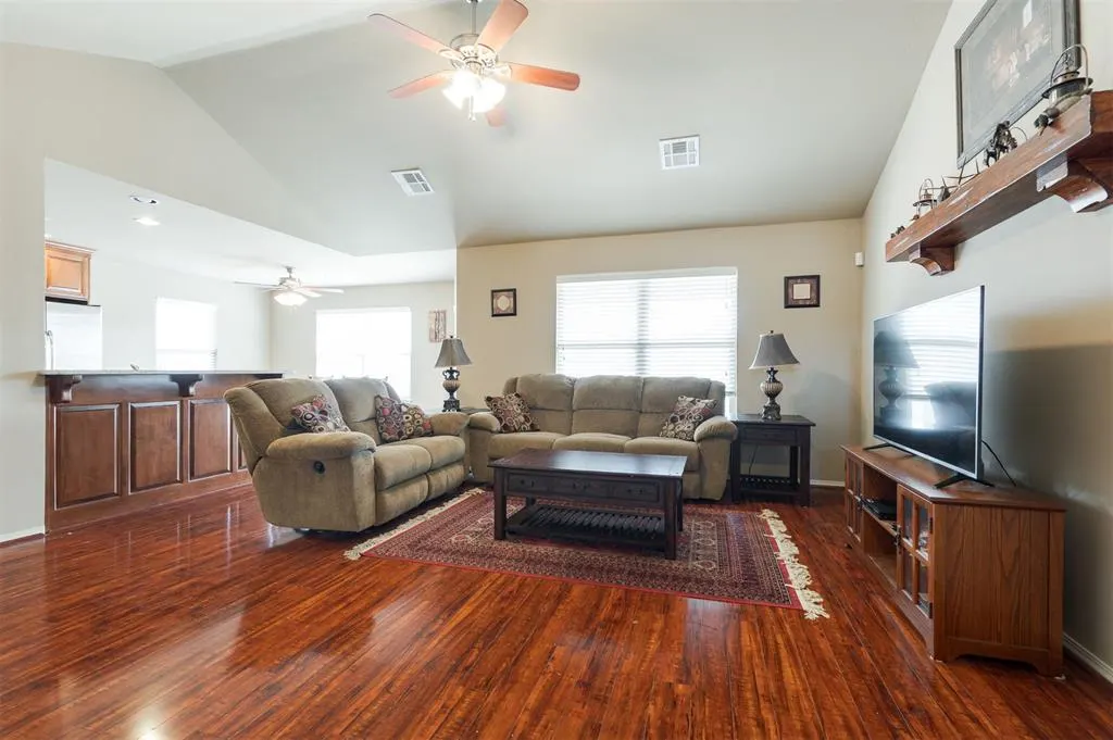 Photo 12 — 20100 N Rolling Meadows Drive, Luther, OK 73054