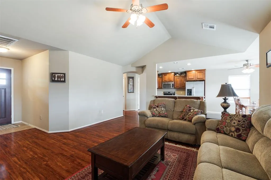 Photo 14 — 20100 N Rolling Meadows Drive, Luther, OK 73054