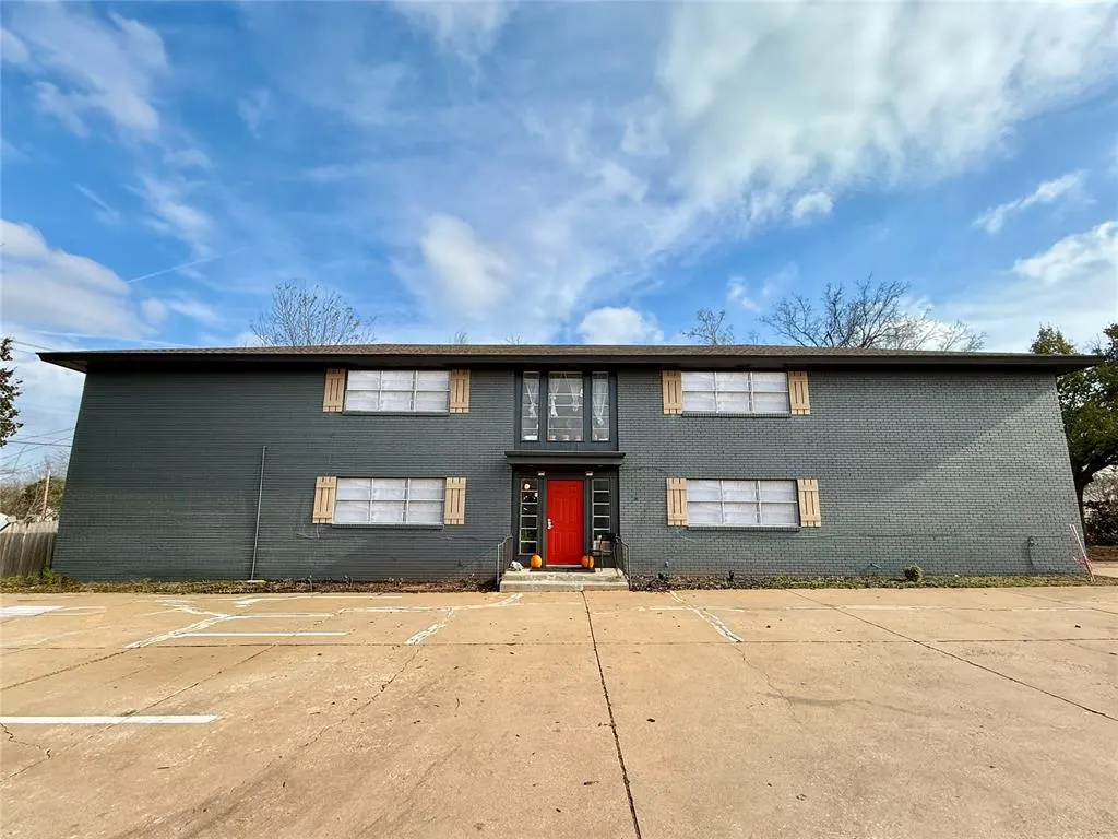 Front exterior — 2433 W Eubanks Street 1-8, Oklahoma City, OK 73112