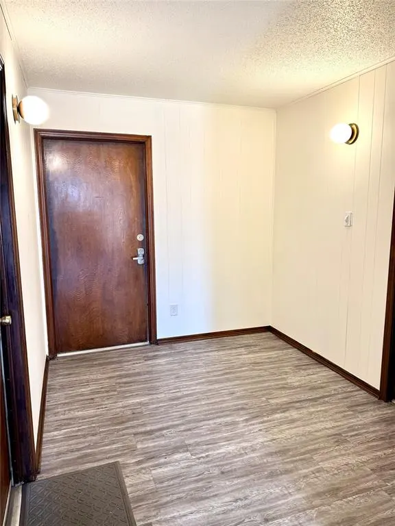 Photo 10 — 2433 W Eubanks Street 1-8, Oklahoma City, OK 73112