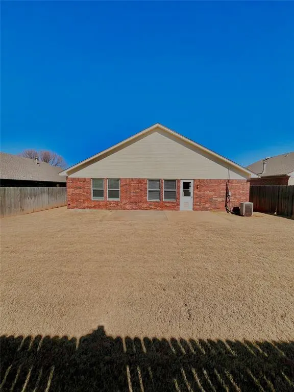 Photo 3 — 3148 SW 103rd Place, Oklahoma City, OK 73159