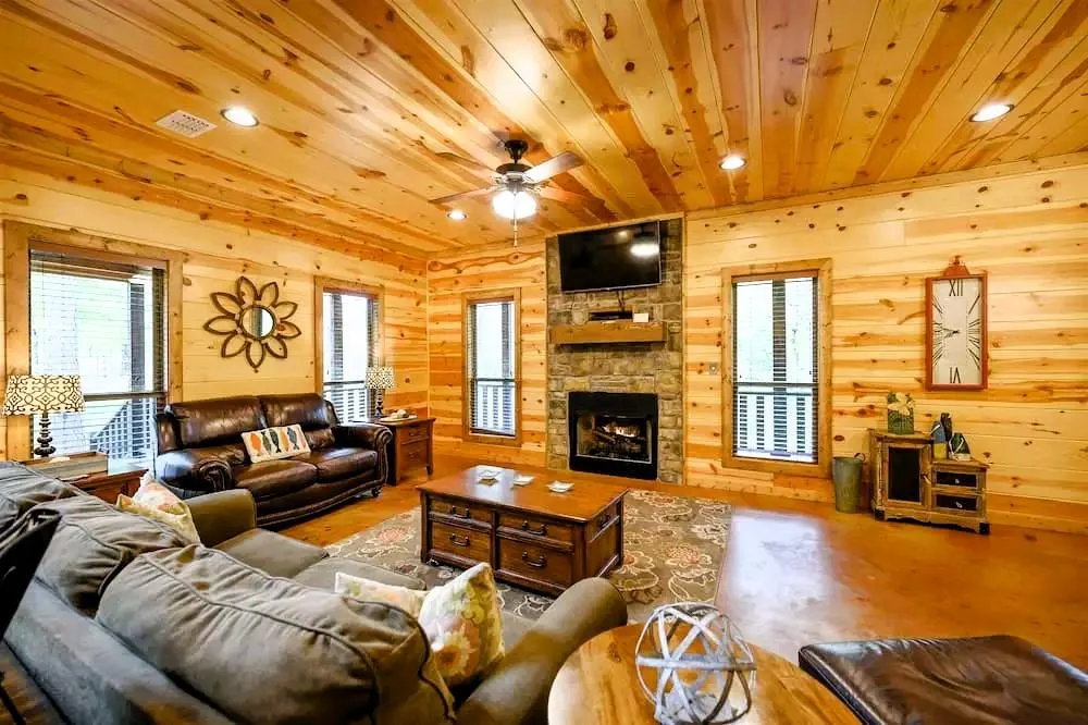 Photo 3 — 182 Orange Blossom Lane, Broken Bow, OK 74728