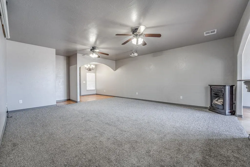 Photo 8 — 1685 County Road 1245, Tuttle, OK 73089