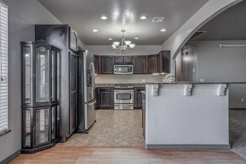Photo 9 — 1685 County Road 1245, Tuttle, OK 73089