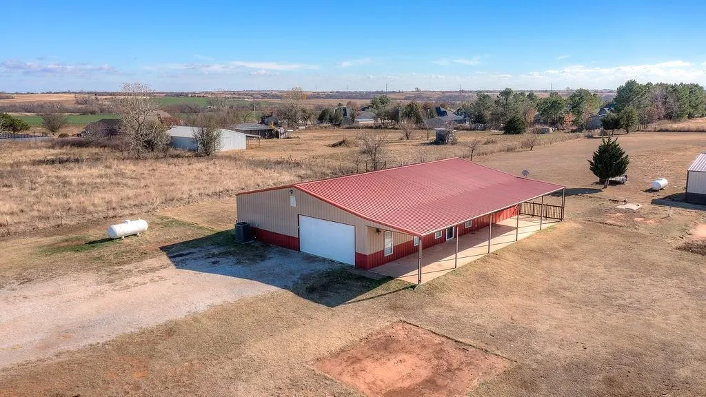 Photo 36 — 1685 County Road 1245, Tuttle, OK 73089