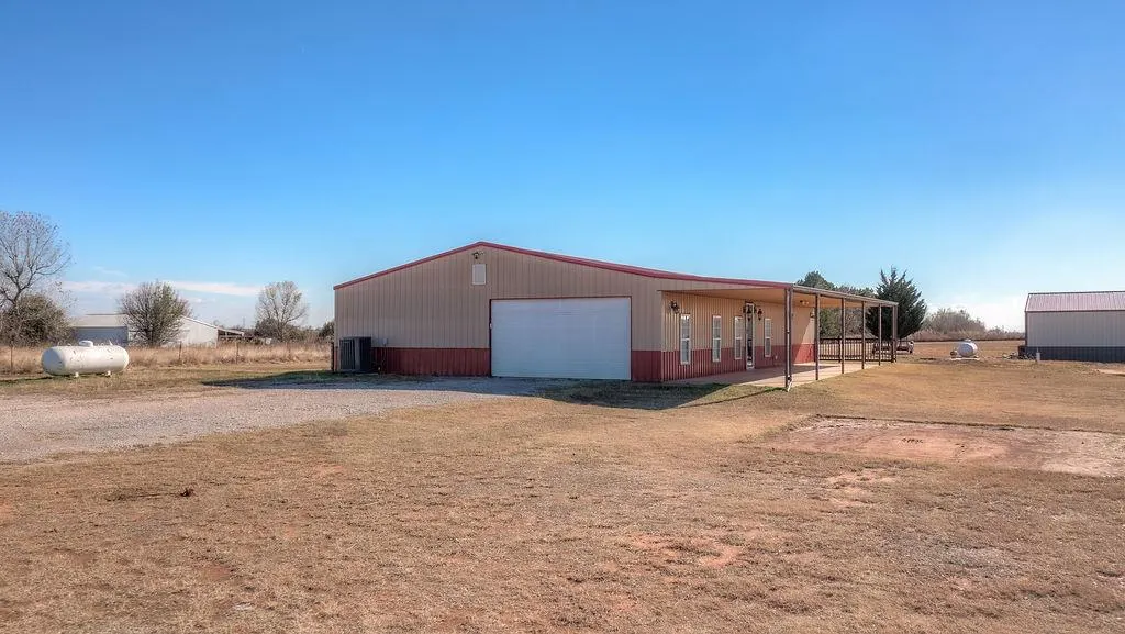 Photo 37 — 1685 County Road 1245, Tuttle, OK 73089