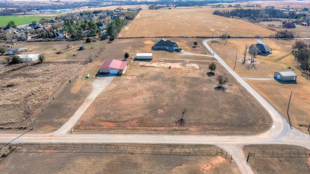 Photo 39 — 1685 County Road 1245, Tuttle, OK 73089