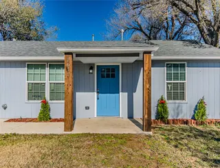 Sold home at 2617 SW 43rd Street