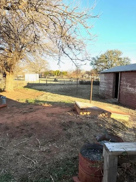 Photo 9 — 807 N Meta Street, Cordell, OK 73632
