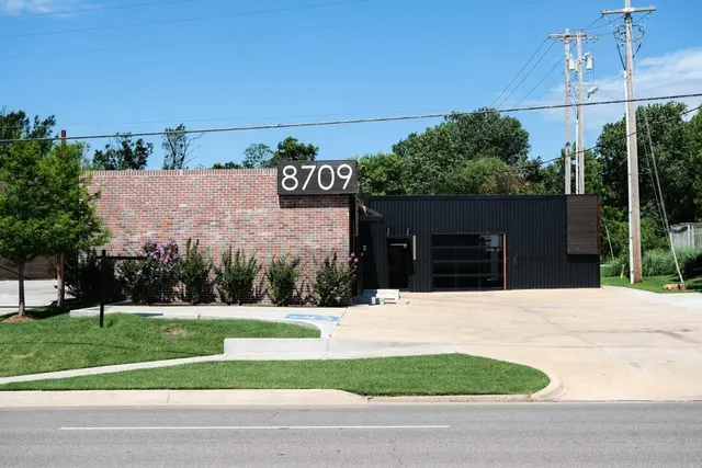 Photo 2 — 8709 N Western Avenue, Oklahoma City, OK 73114