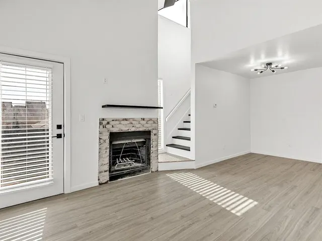 Photo 2 — 11550 N May Avenue 206, Oklahoma City, OK 73120