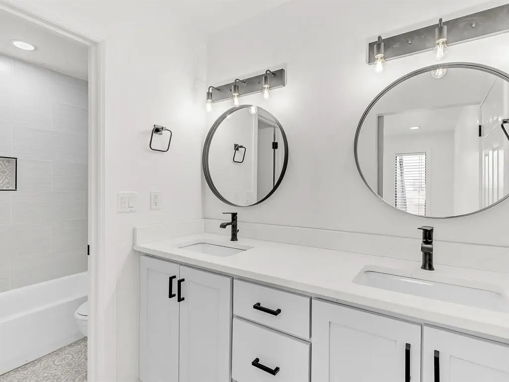 Photo 5 — 11550 N May Avenue 206, Oklahoma City, OK 73120