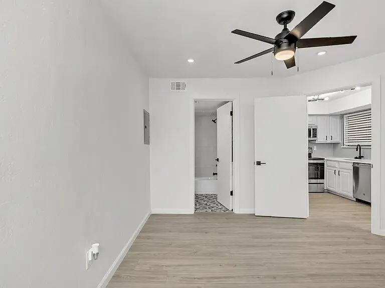 Photo 9 — 11550 N May Avenue 206, Oklahoma City, OK 73120