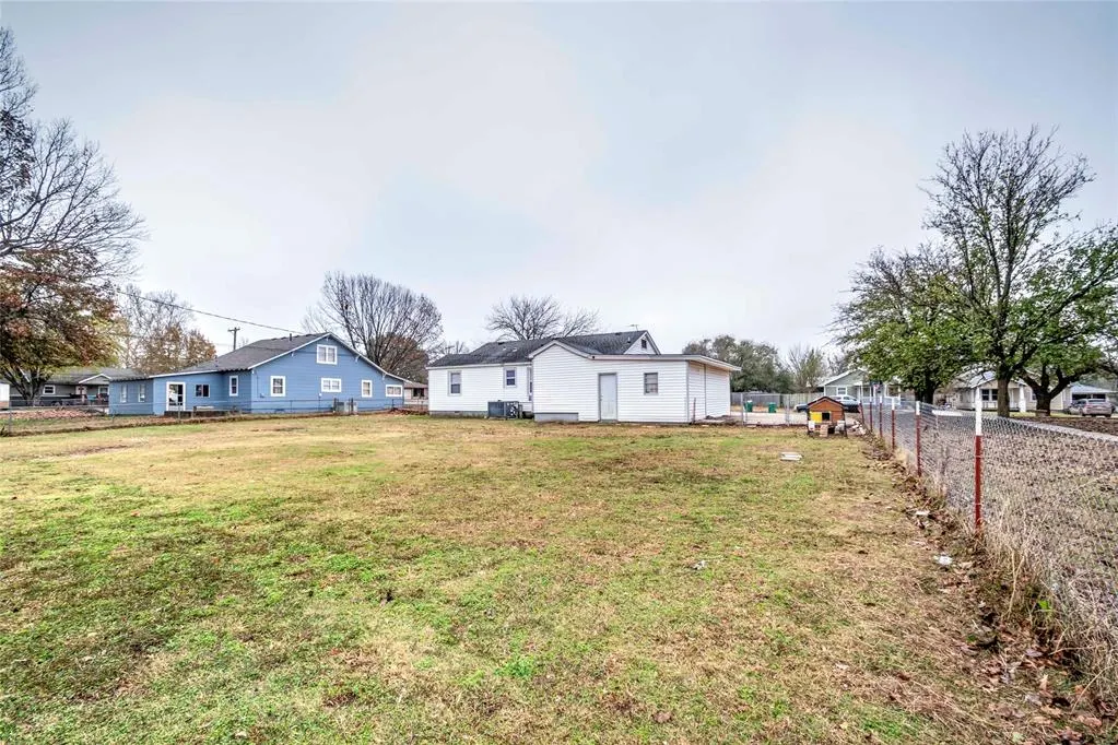 Photo 17 — 511 W 9th Street, Stroud, OK 74079