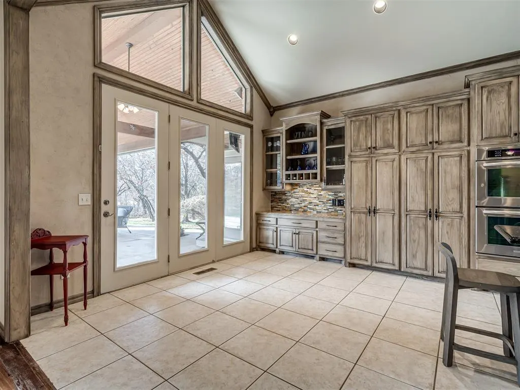 Photo 10 — 7400 Tangle Vine Drive, Edmond, OK 73034