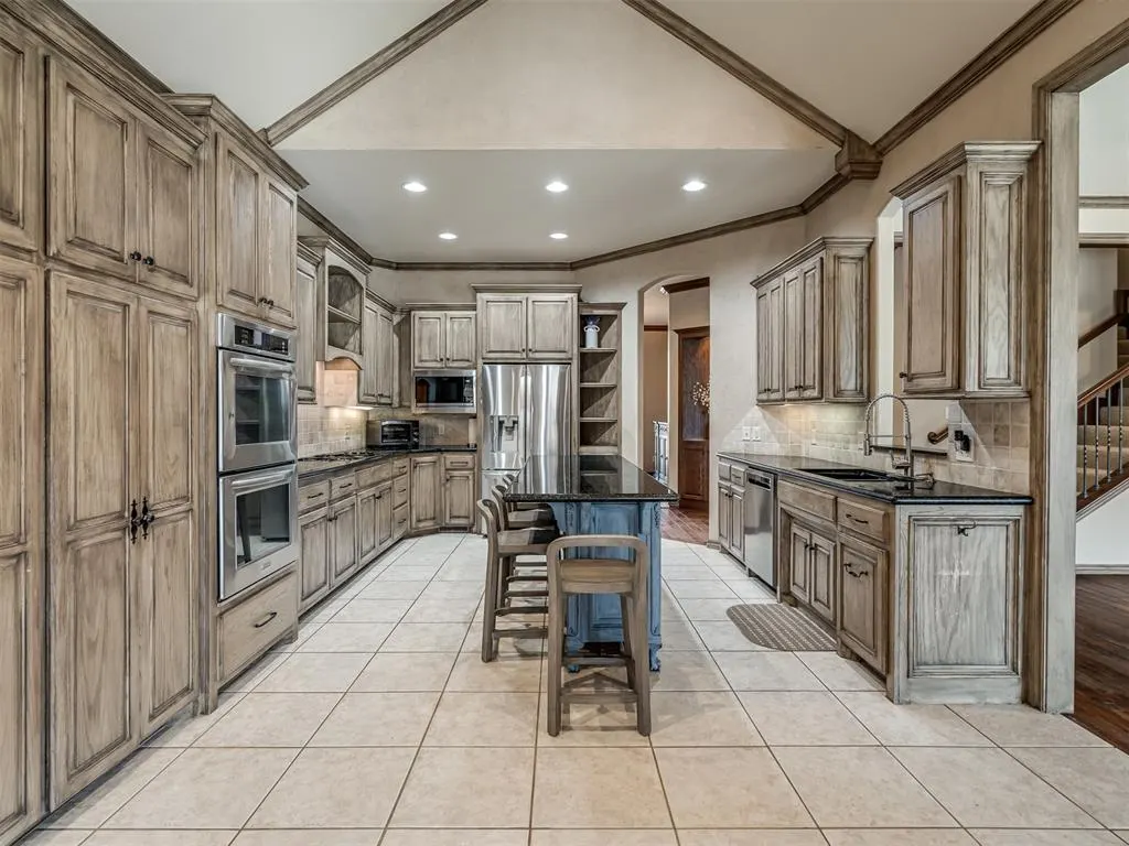 Photo 11 — 7400 Tangle Vine Drive, Edmond, OK 73034