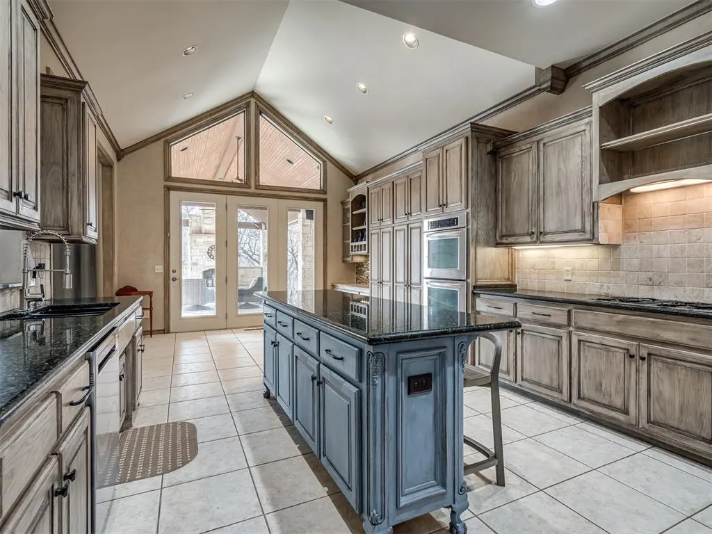 Photo 12 — 7400 Tangle Vine Drive, Edmond, OK 73034