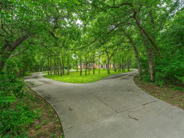Photo 3 — 7400 Tangle Vine Drive, Edmond, OK 73034