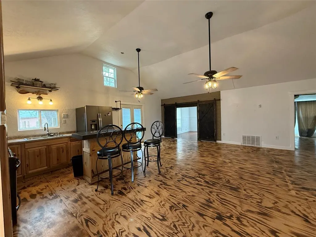 Photo 7 — 521 E Davis Street, Tipton, OK 73570
