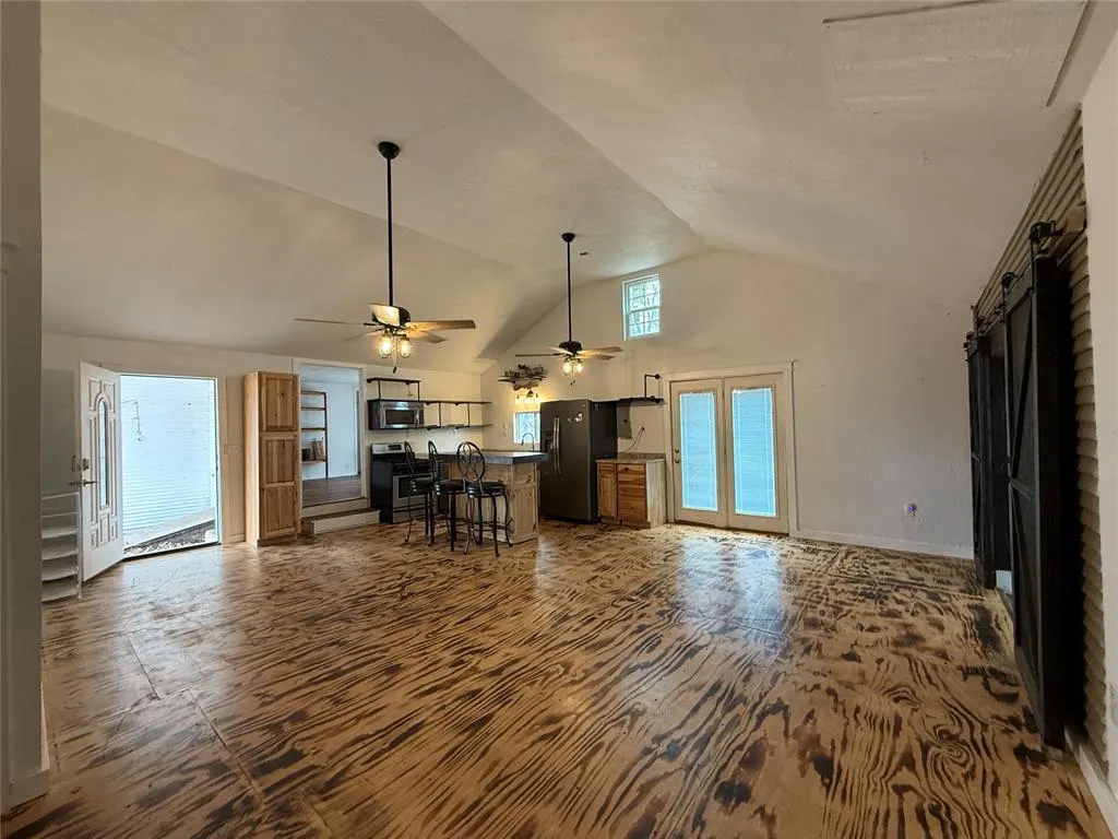Photo 10 — 521 E Davis Street, Tipton, OK 73570