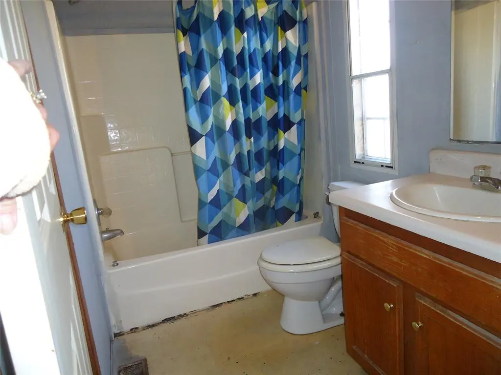 Photo 6 — 112 Valley View Drive, Shawnee, OK 74804