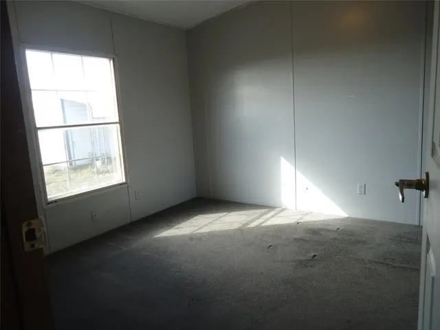 Photo 7 — 112 Valley View Drive, Shawnee, OK 74804
