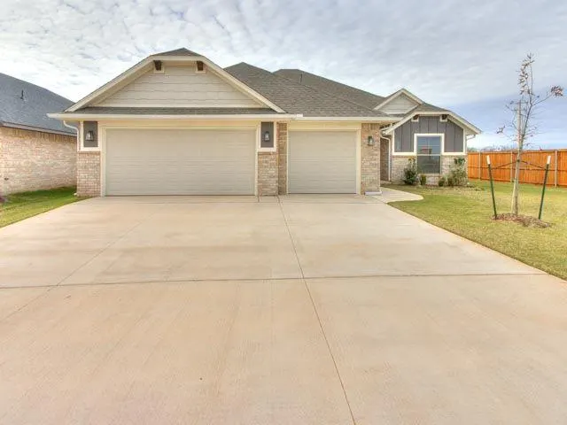 Photo 3 — 12205 Birch Street, Yukon, OK 73099