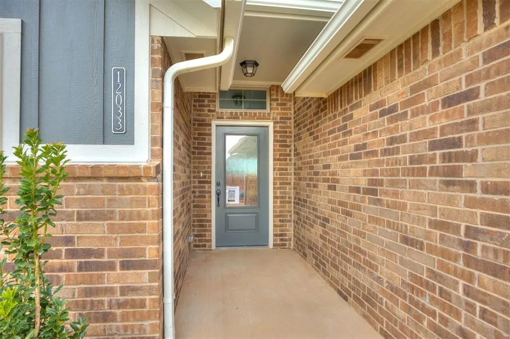 Photo 6 — 12033 NW 121st Circle, Yukon, OK 73099