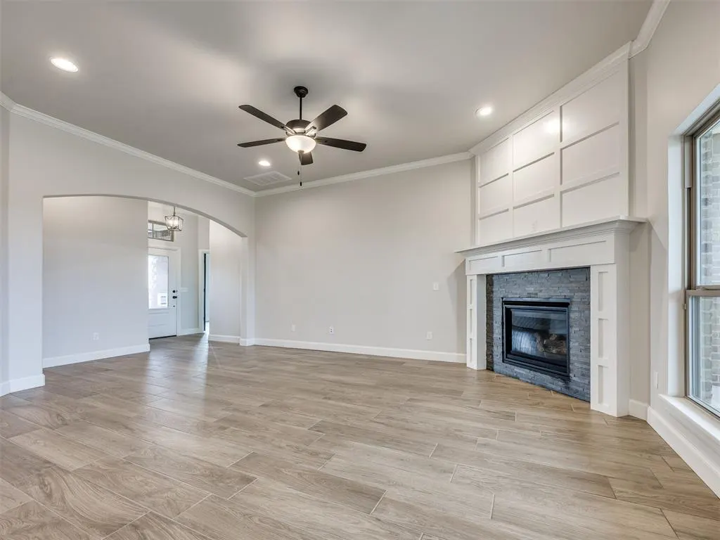 Photo 9 — 12033 NW 121st Circle, Yukon, OK 73099