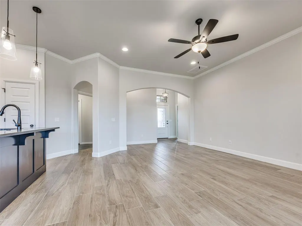 Photo 10 — 12033 NW 121st Circle, Yukon, OK 73099
