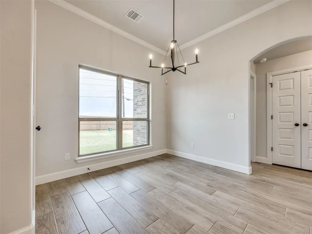 Photo 11 — 12033 NW 121st Circle, Yukon, OK 73099