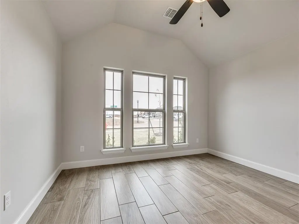 Photo 19 — 12033 NW 121st Circle, Yukon, OK 73099