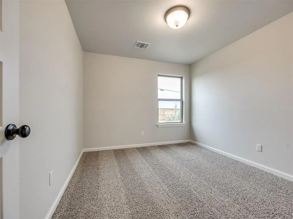 Photo 32 — 12033 NW 121st Circle, Yukon, OK 73099