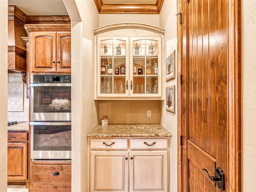 Photo 9 — 2405 Riva Way, Edmond, OK 73007