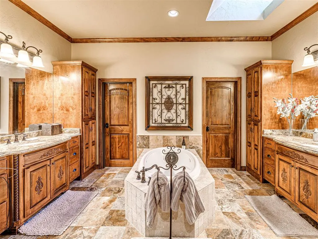 Photo 19 — 2405 Riva Way, Edmond, OK 73007