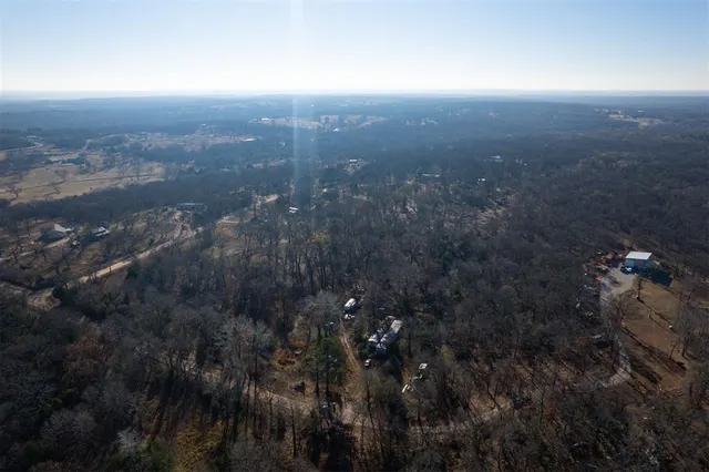 Photo 5 — 36507 Dancing Streams Road, Tecumseh, OK 74873