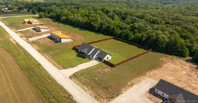 Photo 3 — 17520 County Road 3539, Ada, OK 74820