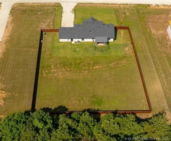 Photo 4 — 17520 County Road 3539, Ada, OK 74820