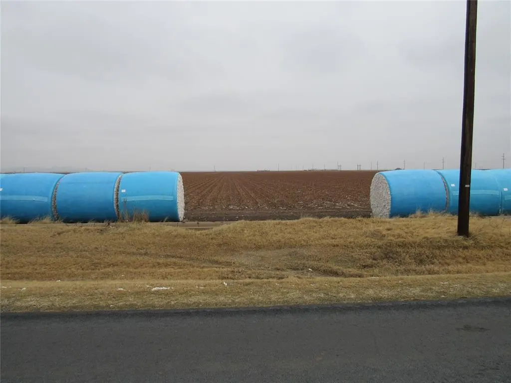 Front exterior — SW CR 2060 Corner, Altus, OK 73521