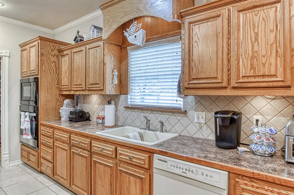 Photo 11 — 800 S 71st Street, Broken Arrow, OK 74014