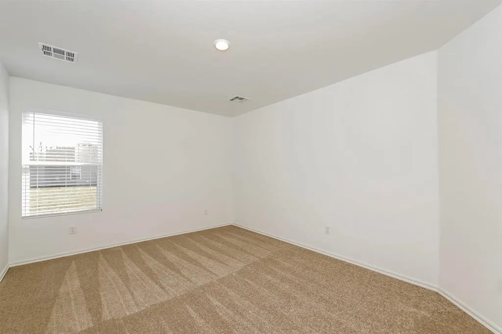 Photo 7 — 4008 Becky Lane, Mustang, OK 73064