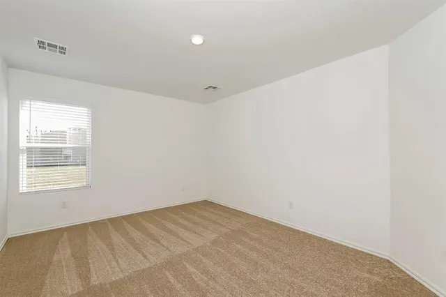 Photo 7 — 4008 Becky Lane, Mustang, OK 73064